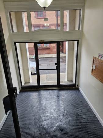 $3,000 / 2br - Fenway 1 Bed/1 Bath Apartment | Norway St (Fenway)64213549986434122
