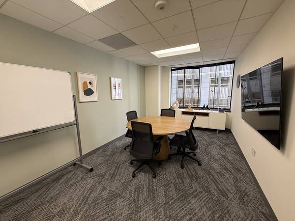 $2,266 $2,266 – 🏢 Private 7-Desk Suite | 📍101 Montgomery | 🎉 1 Month FREE! (financial district)63165667659009123