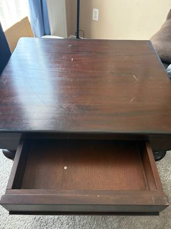 2 end tables 1