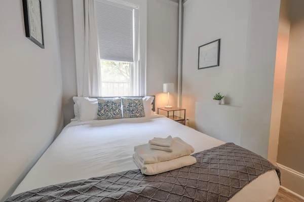 $1,800 / 1br - 1 Bedroom Newly Renovated in the Heart of Back Bay (Back Bay)63810113369473121