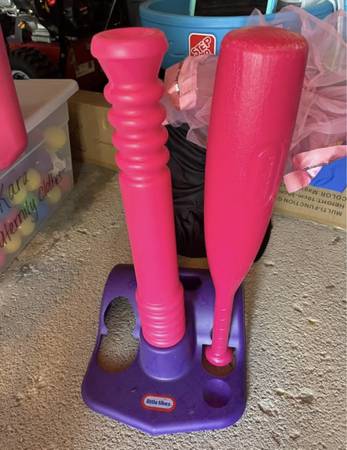 Little Tikes t-ball set 1