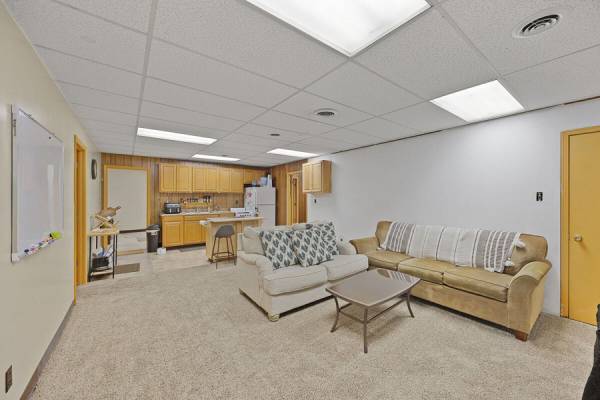 $325,000 / 3br - 21386ft2 - 21386 pies cuadrados de Almacén con Dependencias para Vivienda (Ridgely TN)63812807657475121