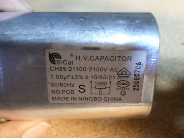Capacitor para microondas 210VAC 1.00 mf+/- 3% bicai 200 pesos 1