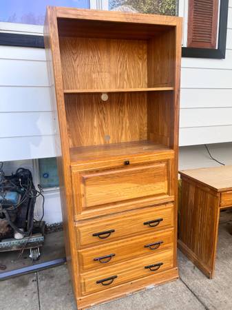 Desk and wall unit 1