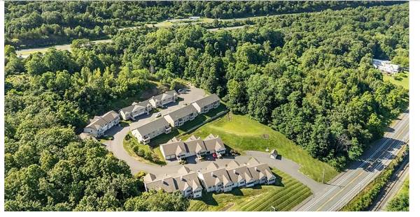 $3,500 / 3br - 1750ft2 - RIVERVIEW CONDOMINIUM - 2 OR 3* BEDROOM GORGEOUS TOWNHOUSE (Holyoke)64017046880257122