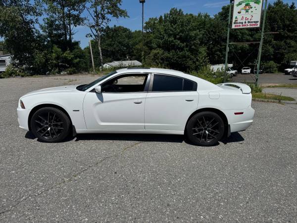 2011 DODGE CHARGER 5.7 V-8 TRACCIÓN EN LAS CUATRO RUEDAS SOLO 126 K MILLAS - $7,300 (Pelham)63654727283201120