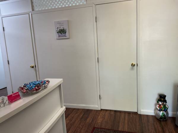 Espacio comercial en alquiler de $1,850 en el centro de Davis (Davis)63900313050115124