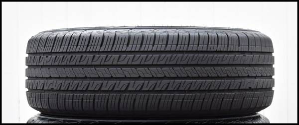 (4) Neumáticos Goodyear Assurance All-Season de 17" - 235/65R17 - $480 (Norwood)63437830453507123