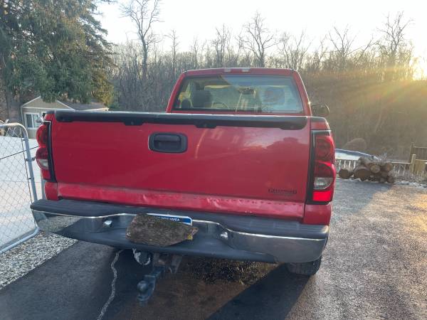 2005 CHEVY SILVERADO 1