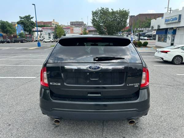 Ford - $5,900 (Bronx)63654710536963124