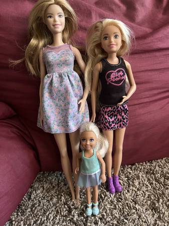 Barbies Sister dolls 1