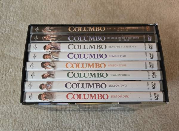 Columbo: Serie Completa en 34 DVD, Conjunto de 34 - Características Adicionales* - $40 (Sioux Falls)63471124526467121