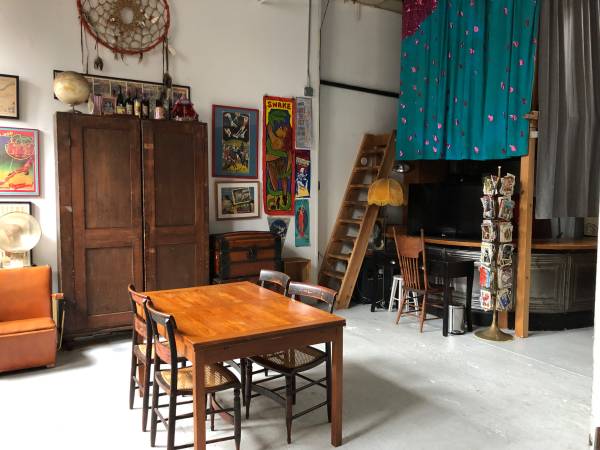 Authentic live/work artist loft in prime Williamsburg