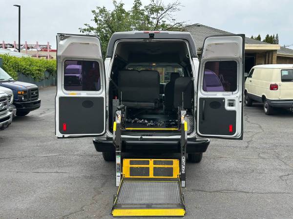 2012 Ford Econoline E350 Wheelchair Van - 1 OWNER /***58K MILES*** - $29,995 (Wheelchair Van In Beaverton)63441451377025121