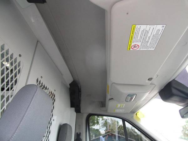 2016 Ford Transit 250 Van - Photo 11