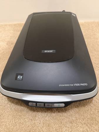 Epson Perfection V500 Flatbed Photo Scanner 1
