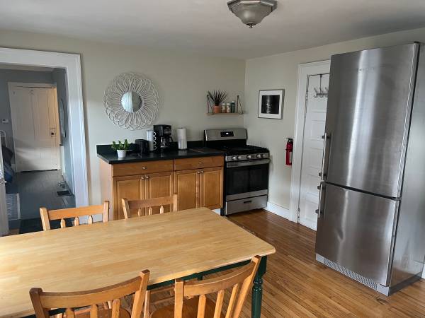$1,975 / 1br - Amueblado todo incluido (Woodstock)63656196139649123
