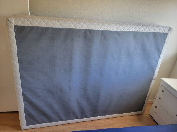 Queen Boxspring 1