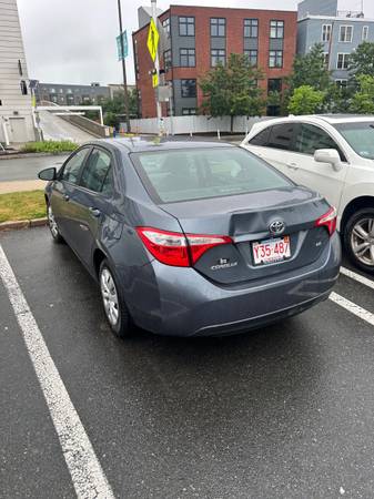 Toyota corolla 2015 - $9,800 (Dorchester)63623753849475124