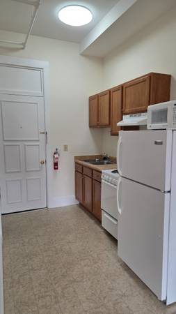 $895 STUDIO APARTMENT  - VERMONT UNIVERSITY AREA (FAIR HAVEN, VT)63784662883843122