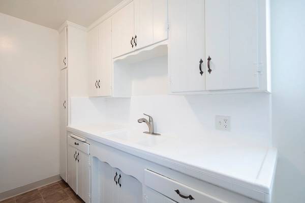 $2,295 / 2br - *CASA ABIERTA: 9/13 9AM-12PM* Hermoso de 2 habitaciones en College Area con garaje (San Diego)63663922073219122