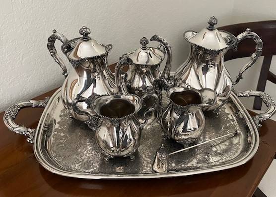 Silver Coffee and Tea Service (5 serving pieces plus tray) 1