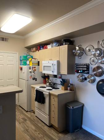 $918 / 1 habitación - Habitación disponible cerca del parque Cottonwood Creek (Colorado Springs)63470368119043121
