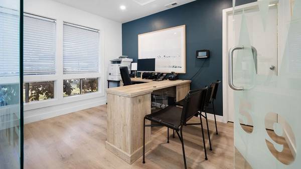 $2,680 / 2br - 850ft2 - Move In Special-One Month Free! Call Now For Details! This Is Home! (san leandro)63790096621443121