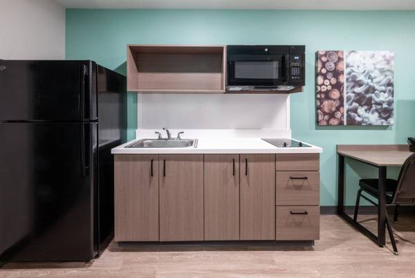 $1,767 / 1br - Elevators, TTY Devices for Guest Use, Fitness Center (1100 Clinchfield St, Johnson City, TN)63793597240579123