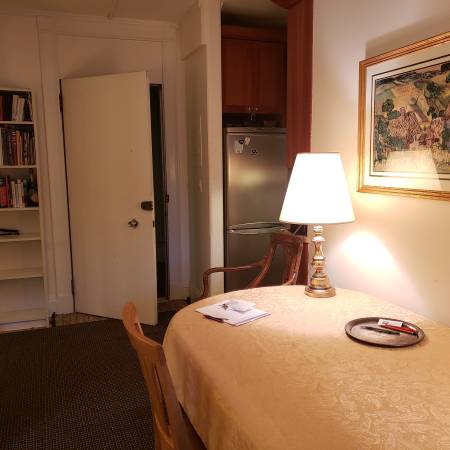 $3,300 / 1br - 500ft2 - Live beside the State House in a furnished unit - Avail NOW (Beacon Hill)64213536656258123