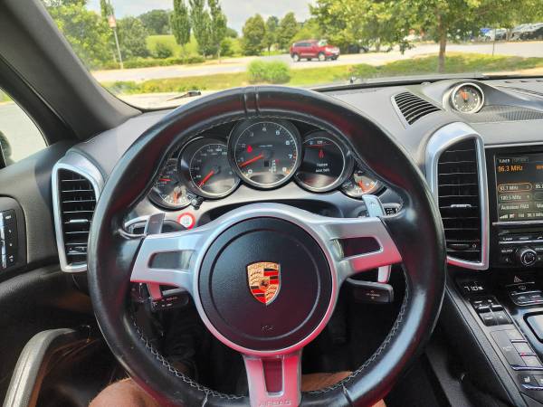 2014 Porsche cayenne Platinum Edition - $9,800 (Silver Spring)63618565514753121