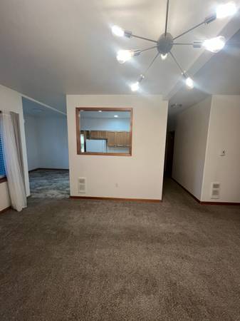 $1,825 / 2br - 1503ft2 - HALF OFF 1ST MONTH'S RENT,  2 Bed/2 Bath Condo W/attached Garage (Sumas)63920959144579123