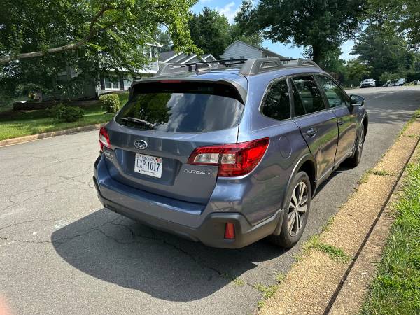 2018 Subaru Outback 2.5i Limited Wagon 4D - $20,42063616380464513124