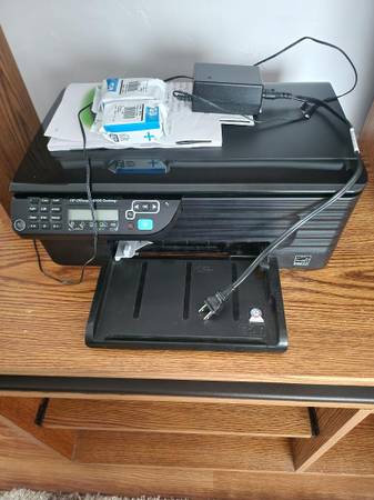 Printer HP Officejet 4500 Desktop has CD & Instruct Book We never used 1