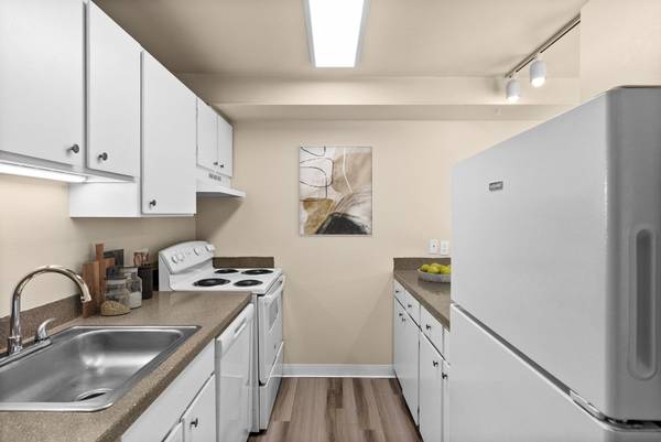 $2,300 / 2br - 942ft2 - Lavadora/Secadora, ¡Ubicado en Issaquah!, 2 habitaciones (40 Newport Way NW, Issaquah, WA)63850641974147124