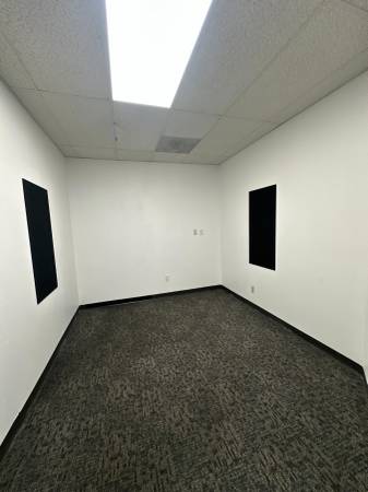 $450 GET 1 MONTH FREE- Live Rehearsal Month to Month Studios Available NOW (Long Beach)63840107323651122