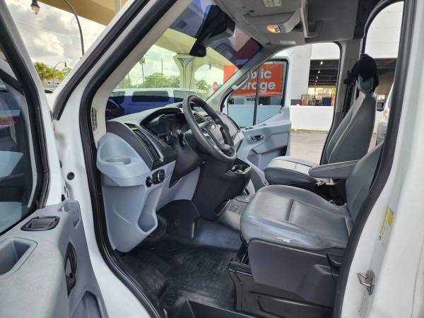 2019 Ford Transit 350 HD - Photo 7
