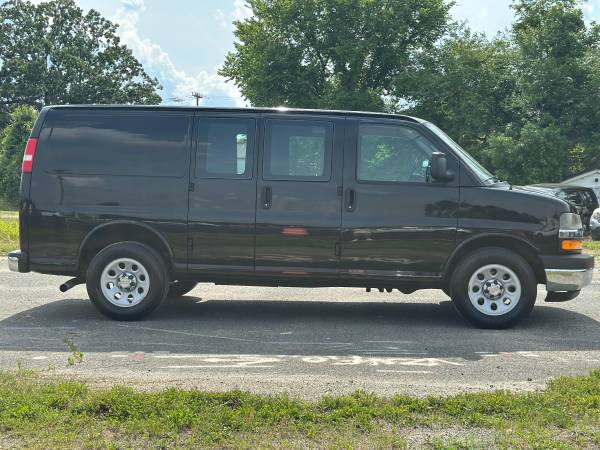 Camioneta de carga Chevrolet Express 1500 2014 - $14,970 (Spotsylvania)63616226076673124