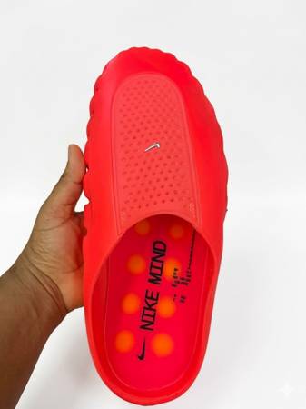 Nike mind 1