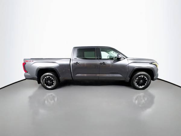 2022 Toyota TUNDRA 4WD SR5 - Photo 6