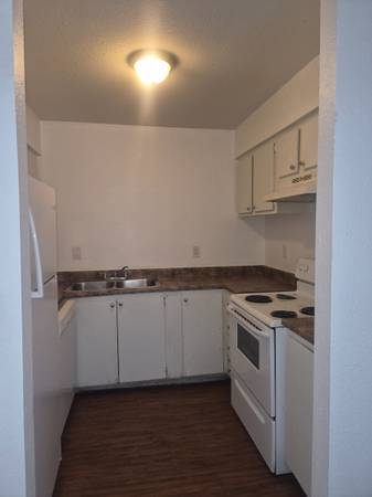 GREAT LOCATION!! 1