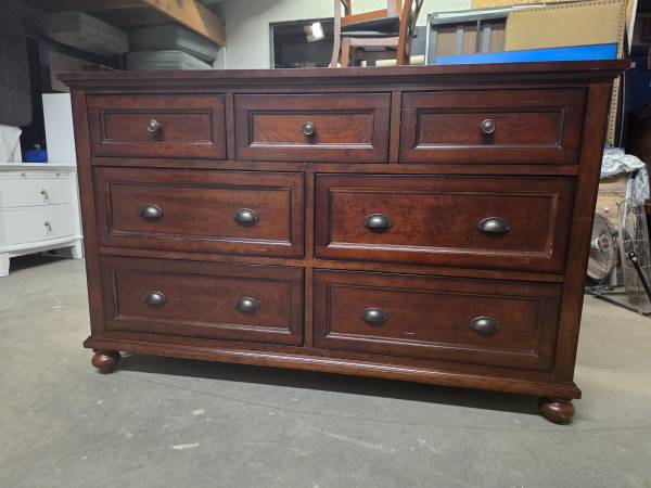 Modern Espresso 7 Drawer Dresser 1