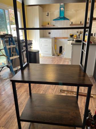 free kitchen shelf 1