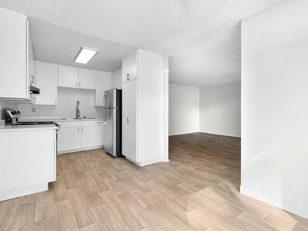 $2,297 / 2br - 920ft2 - Wheel Chair Access, Breakfast Bar (3X2), Close To Eateries (Escondido)63663854567683120
