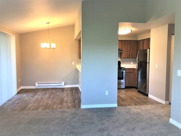 $1.735 / 2 dormitorios - 1004 pies cuadrados - ¡500 dólares de descuento en la mudanza si haces la visita y solicitas ahora, más alquiler reducido! Actúa ahora. (4075 Aerial Way, Eugene, Oregón 97402)63373543605763122