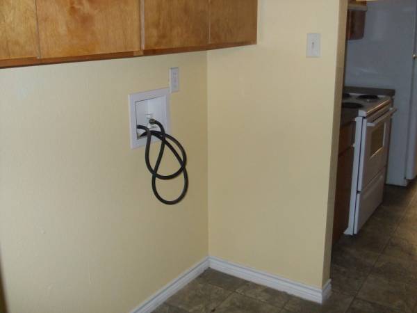 $850 / 1br - Portland 1/1 Apartment (601 Commerce st, Apt C)64036536550274124