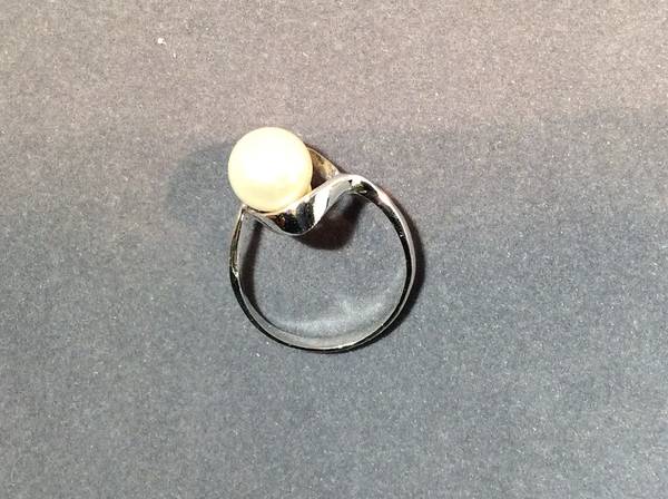 Sterling Silver Pearl Ring Size 7 1/4 1