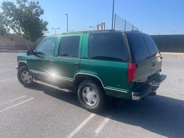 1999 Chevrolet Tahoe 4x4 - $5,550 (sunnyvale)63654702406273122