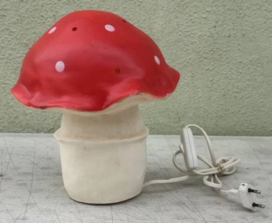Vintage Red Mushroom Blow Mold Fungi Table Lamp Light Heico Made in Ge 1