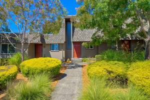 $2,395 / 2br - TAKE IN THE NATURE VIEWS FROM YOUR BACKYARD! (santa rosa)63847329324803122